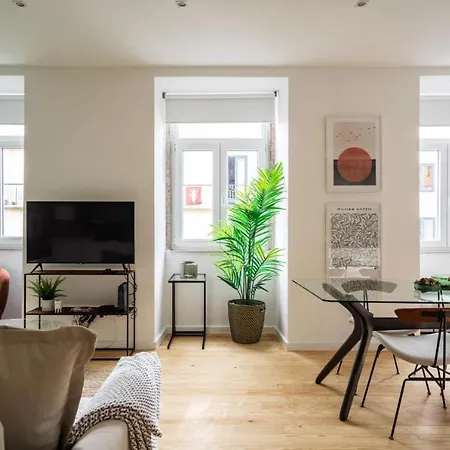 Whome Chic 2-Bed Near Santos & Alcantara Perfect For Families & Couples Lisbon Exterior photo