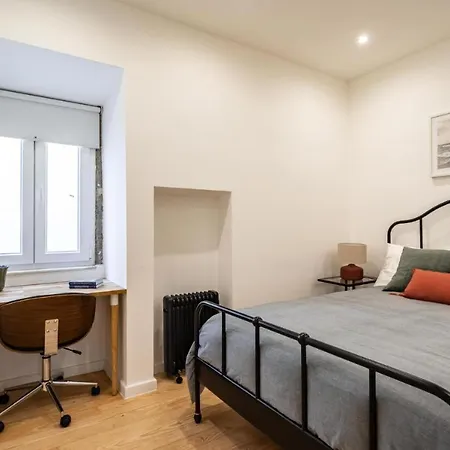 Whome Chic 2-Bed Near Santos & Alcantara Perfect For Families & Couples Lisbon Exterior photo
