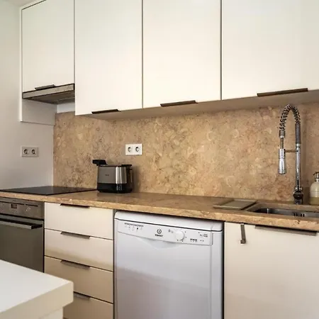 Whome Chic 2-Bed Near Santos & Alcantara Perfect For Families & Couples Lisbon Exterior photo