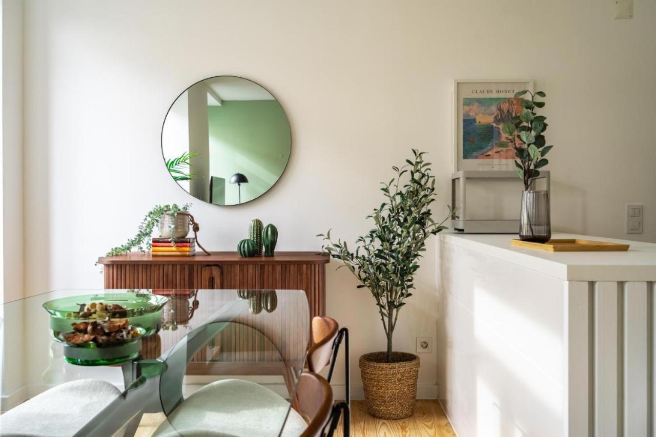 Whome Chic 2-bed Near Santos & Alcantara Perfect For Families & Couples Apartament Lizbona
