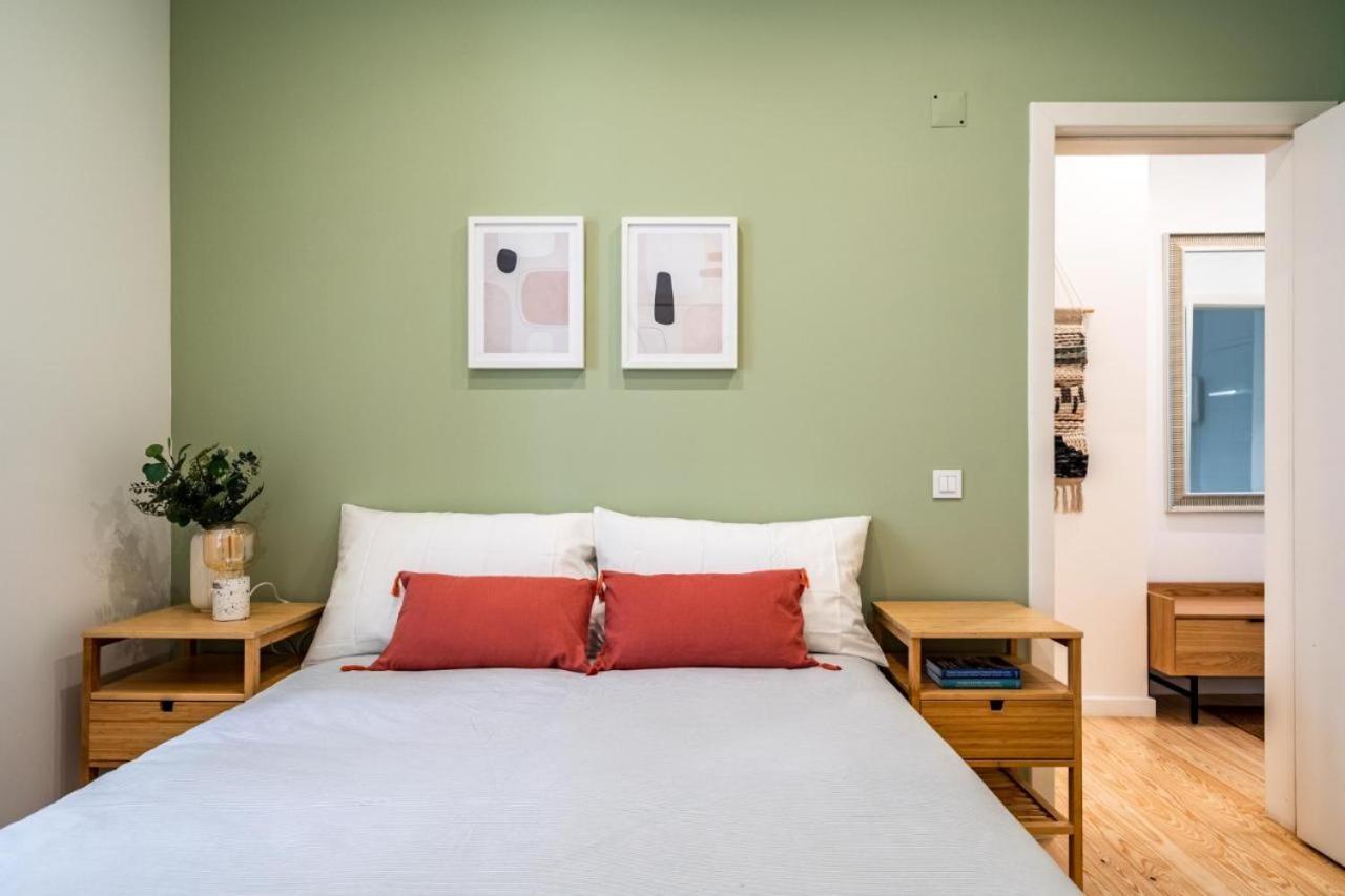 Whome Chic 2-bed Near Santos & Alcantara Perfect For Families & Couples * Lizbona