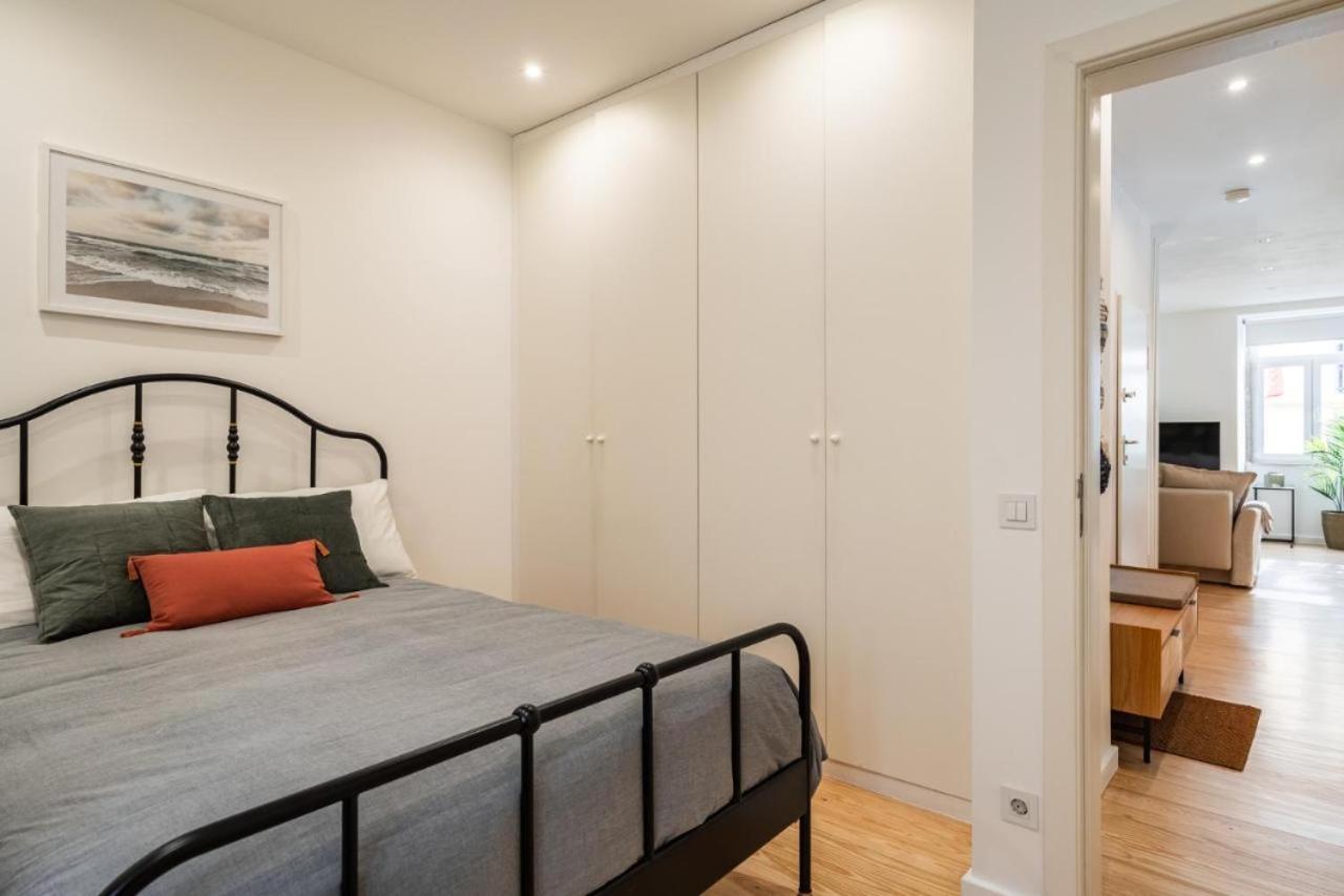 Apartment Whome Chic 2-bed Near Santos & Alcantara Perfect For Families & Couples *