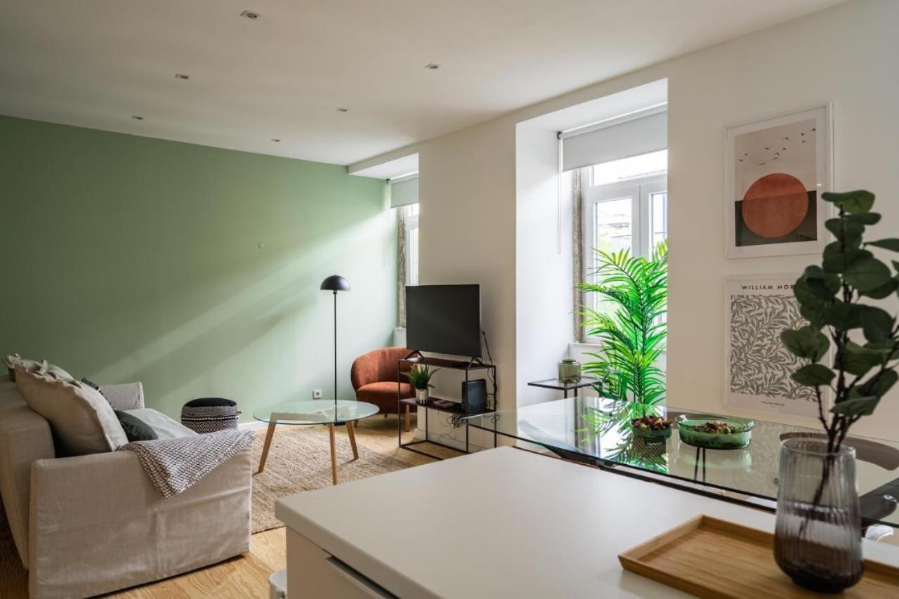 Apartment Whome Chic 2-bed Near Santos & Alcantara Perfect For Families & Couples *